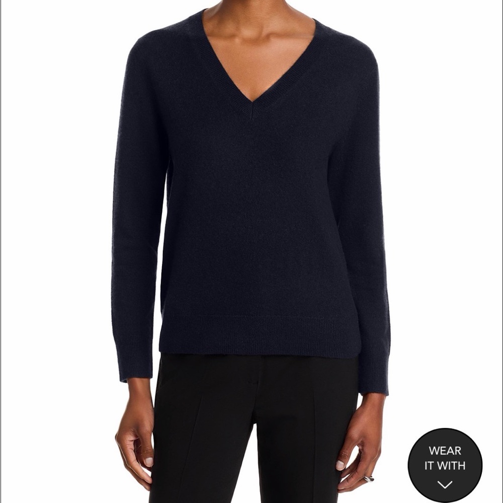 C by Bloomingdale's 100% Cashmere V Neck Sweater size XS